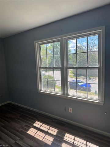 2216 Windom PL, Virginia Beach, VA 23454