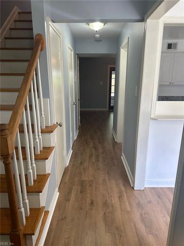 2216 Windom PL, Virginia Beach, VA 23454