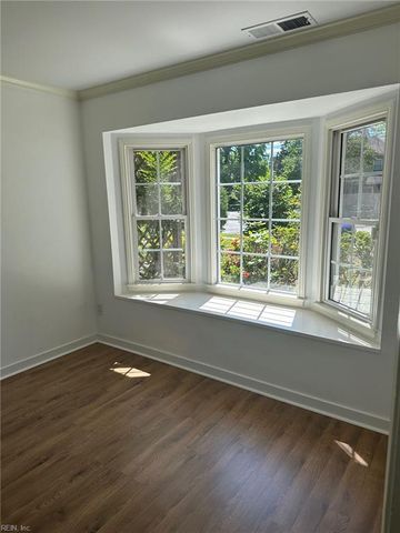 2216 Windom PL, Virginia Beach, VA 23454