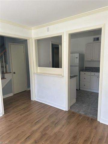 2216 Windom PL, Virginia Beach, VA 23454