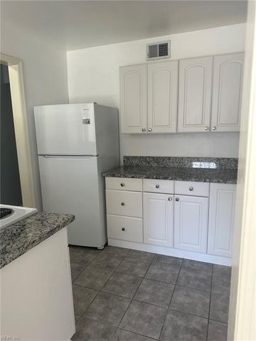 2216 Windom PL, Virginia Beach, VA 23454