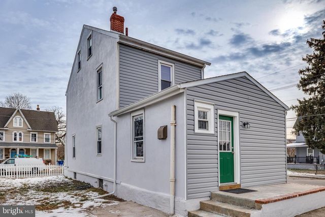 400 BUTTONWOOD ST, Delanco, NJ 08075