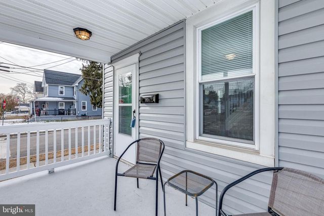 400 BUTTONWOOD ST, Delanco, NJ 08075