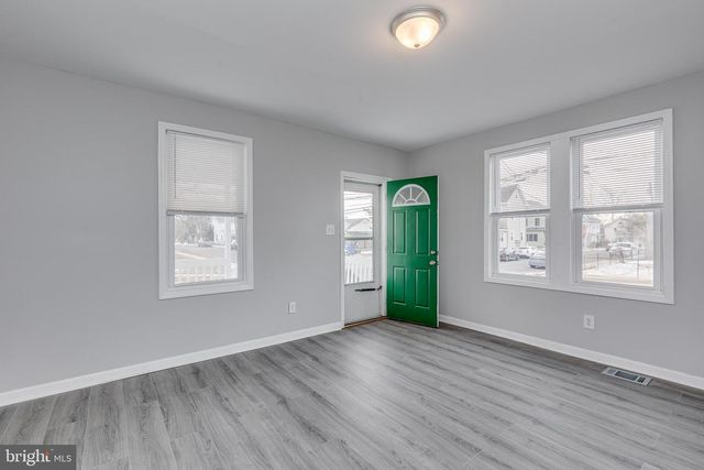 400 BUTTONWOOD ST, Delanco, NJ 08075