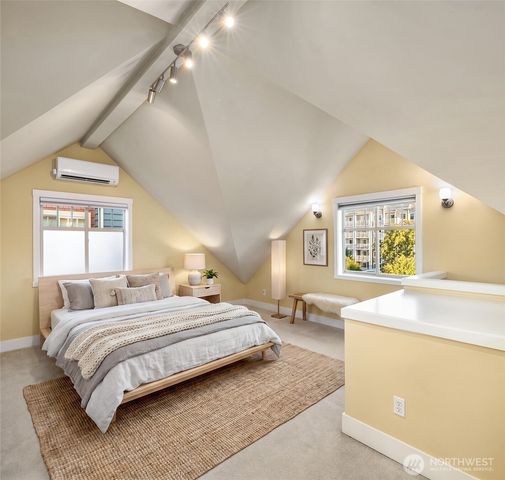 5712 17th Avenue NW, Seattle, WA 98107