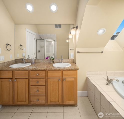 5712 17th Avenue NW, Seattle, WA 98107