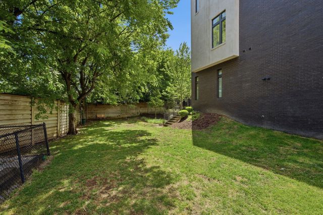 1108 Sigler St, Nashville, TN 37203