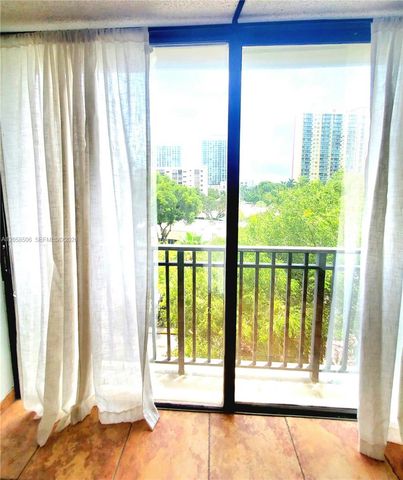 17021 N Bay Road 618, Sunny Isles Beach, FL 33160