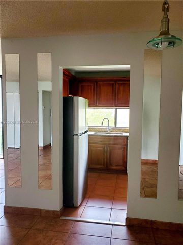 17021 N Bay Road 618, Sunny Isles Beach, FL 33160