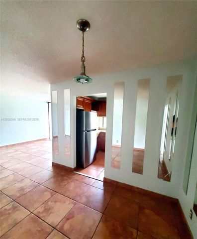 17021 N Bay Road 618, Sunny Isles Beach, FL 33160