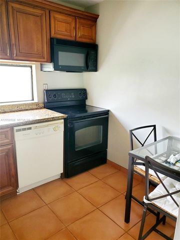 17021 N Bay Road 618, Sunny Isles Beach, FL 33160
