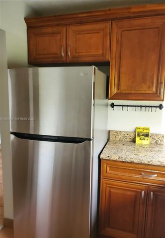 17021 N Bay Road 618, Sunny Isles Beach, FL 33160