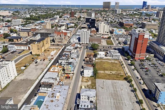 141 S OCEAN AVE, Atlantic City, NJ 08401