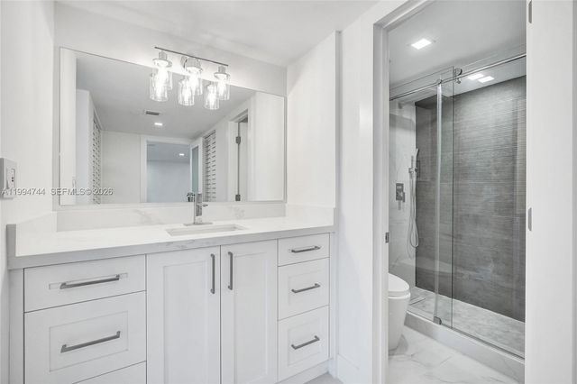 3625 N Country Club Dr 2310, Aventura, FL 33180