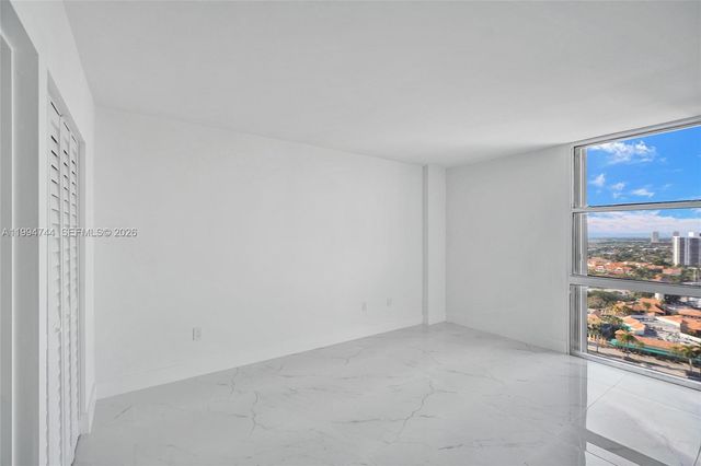 3625 N Country Club Dr 2310, Aventura, FL 33180