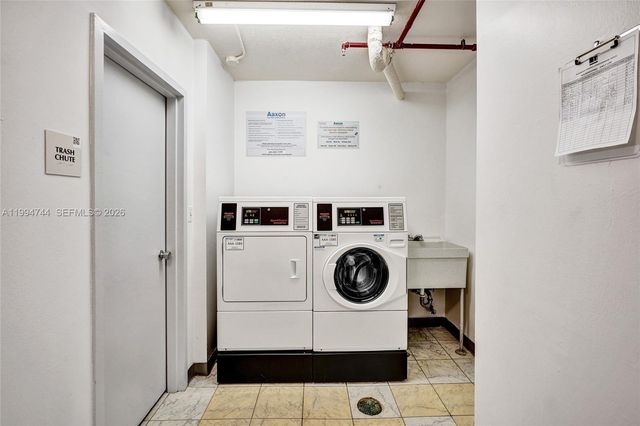 3625 N Country Club Dr 2310, Aventura, FL 33180