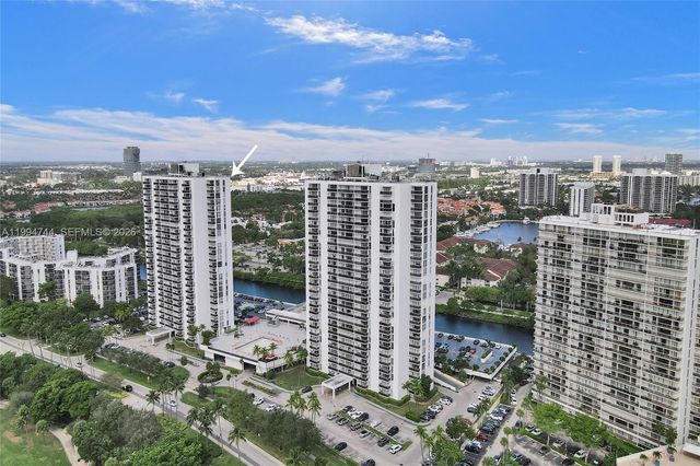3625 N Country Club Dr 2310, Aventura, FL 33180