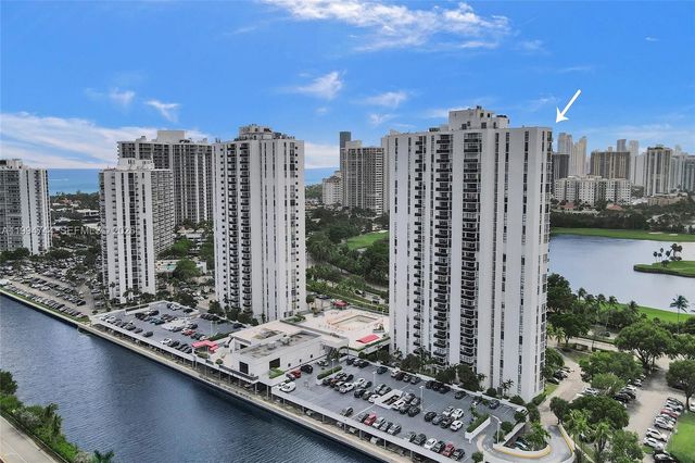 3625 N Country Club Dr 2310, Aventura, FL 33180