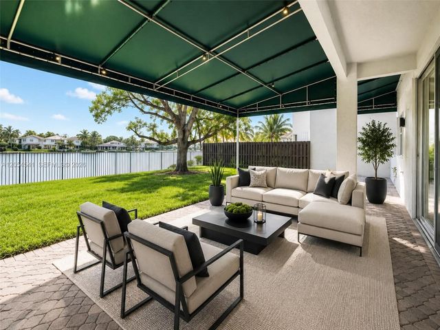 10956 NW 73rd St 10956, Doral, FL 33178