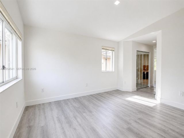 10956 NW 73rd St 10956, Doral, FL 33178