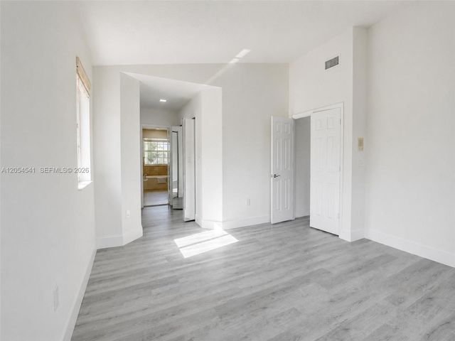 10956 NW 73rd St 10956, Doral, FL 33178