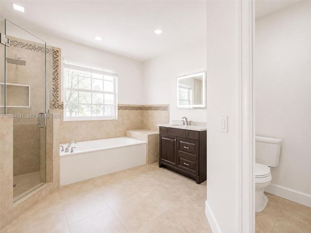 10956 NW 73rd St 10956, Doral, FL 33178