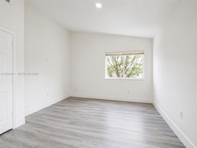 10956 NW 73rd St 10956, Doral, FL 33178