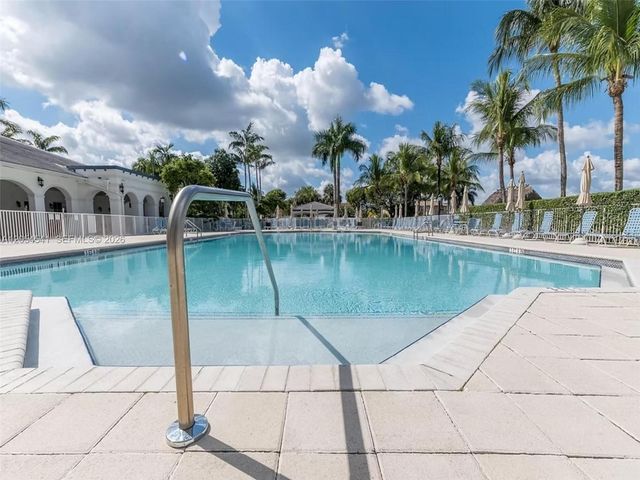 10956 NW 73rd St 10956, Doral, FL 33178