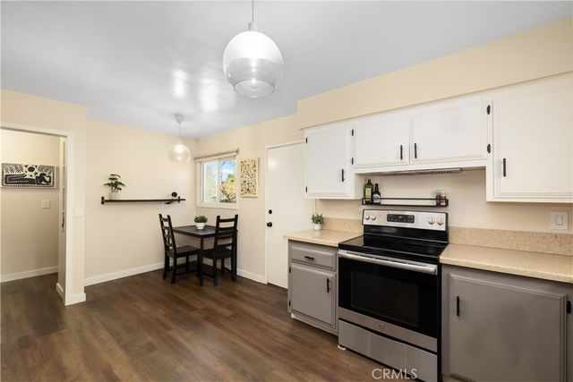 2211 E Romneya, Anaheim, CA 92806