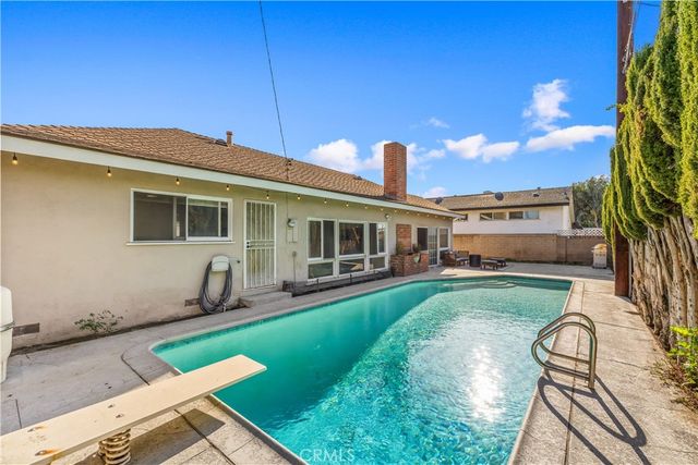 2211 E Romneya, Anaheim, CA 92806