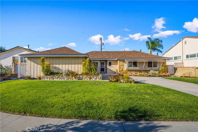 2211 E Romneya, Anaheim, CA 92806