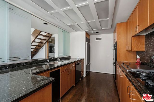 1360 S Beverly Glen Boulevard PH301, Los Angeles, CA 90024