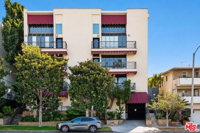 1360 S Beverly Glen Boulevard PH301, Los Angeles, CA 90024