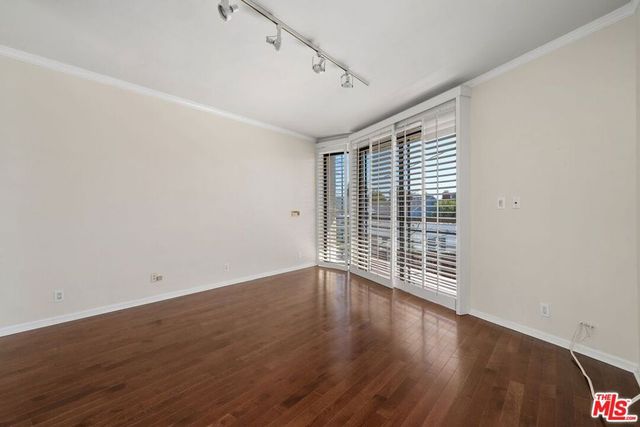 1360 S Beverly Glen Boulevard PH301, Los Angeles, CA 90024