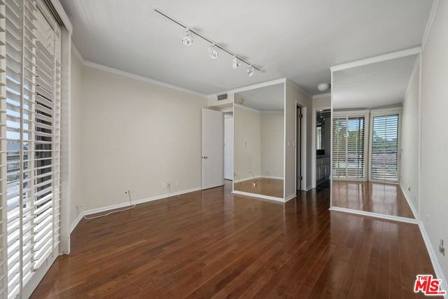 1360 S Beverly Glen Boulevard PH301, Los Angeles, CA 90024