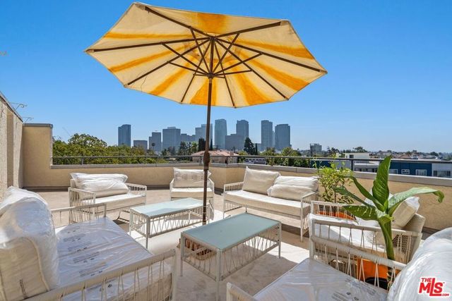 1360 S Beverly Glen Boulevard PH301, Los Angeles, CA 90024