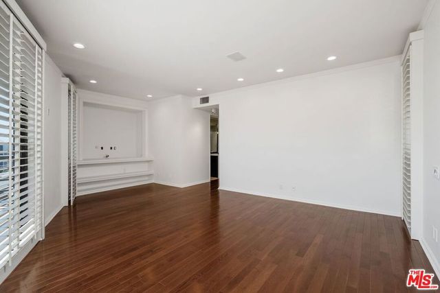 1360 S Beverly Glen Boulevard PH301, Los Angeles, CA 90024