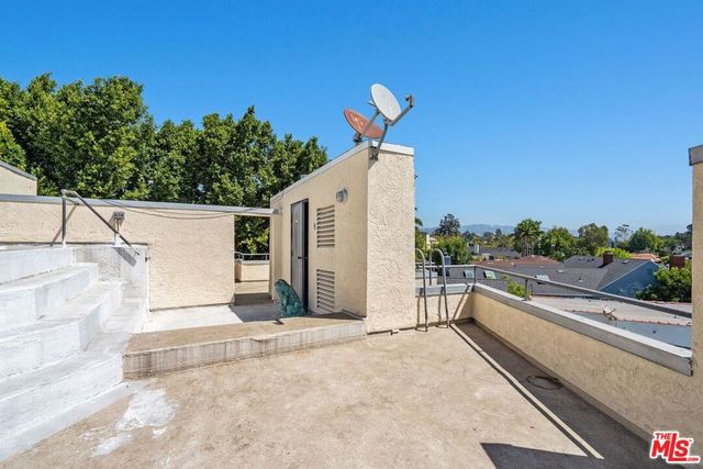 1360 S Beverly Glen Boulevard PH301, Los Angeles, CA 90024