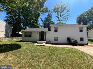 11827 RUTHERFORD DR, Fredericksburg, VA 22407