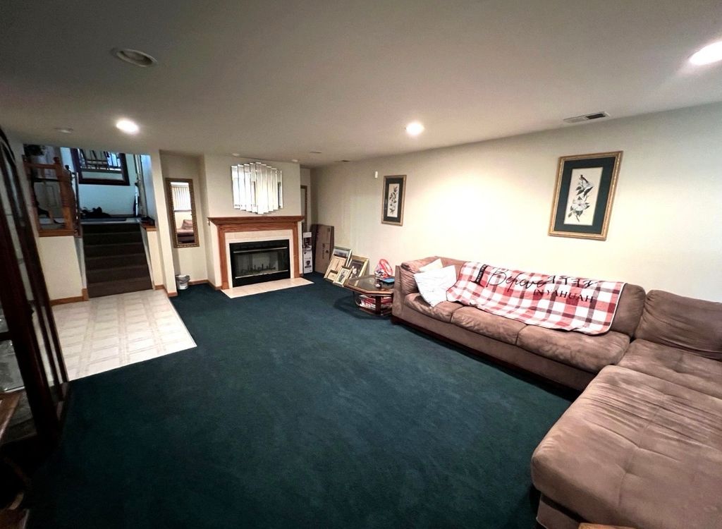 521 King Arthur Way, Bolingbrook, IL 60440 — photo 5