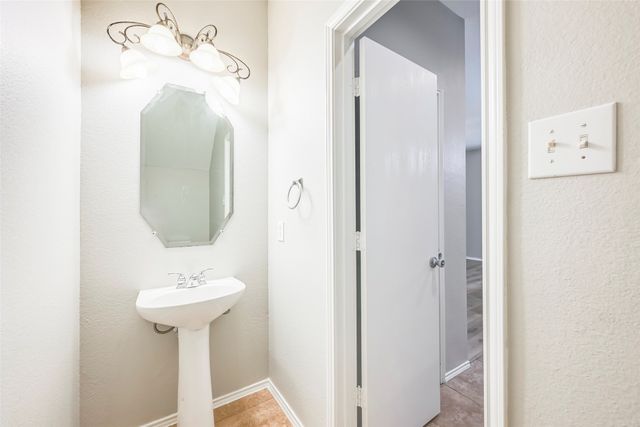 5435 Jacob Drive, Grand Prairie, TX 75052