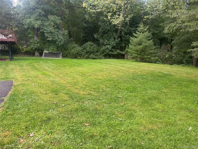 5 Byram Brook Place, Armonk, NY 10504
