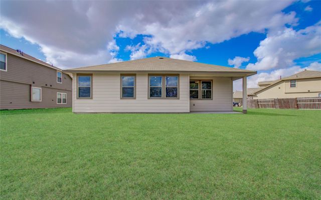 1139 Brahma Cir, East Bernard, TX 77435