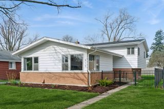 838 S Saylor Avenue, Elmhurst, IL 60126