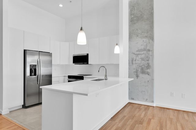 300 S Australian Avenue 125, West Palm Beach, FL 33401