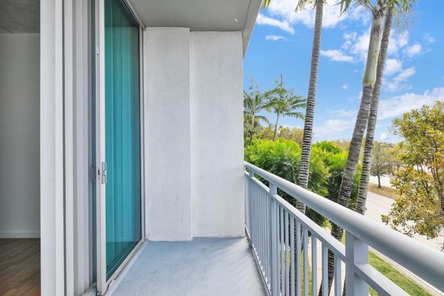 300 S Australian Avenue 125, West Palm Beach, FL 33401