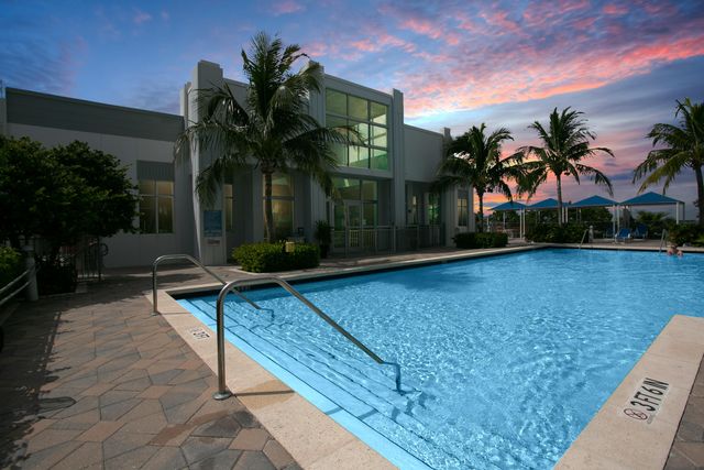 300 S Australian Avenue 125, West Palm Beach, FL 33401