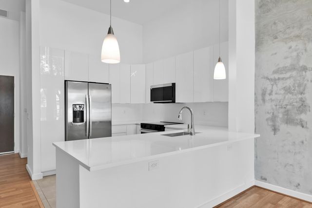 300 S Australian Avenue 125, West Palm Beach, FL 33401