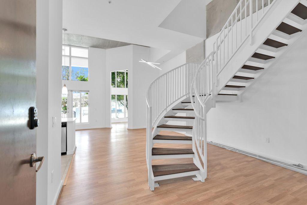 300 S Australian Avenue 125, West Palm Beach, FL 33401