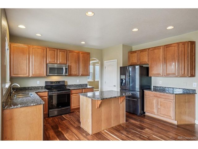 8110 Northstar Dr, Windsor, CO 80528